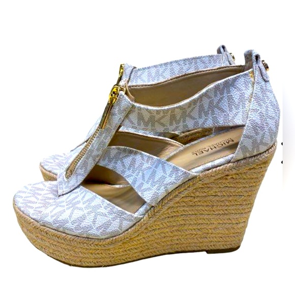 Michael Kors Coated Canvas Signature Wedge Heels Size 6 - Picture 3 of 6